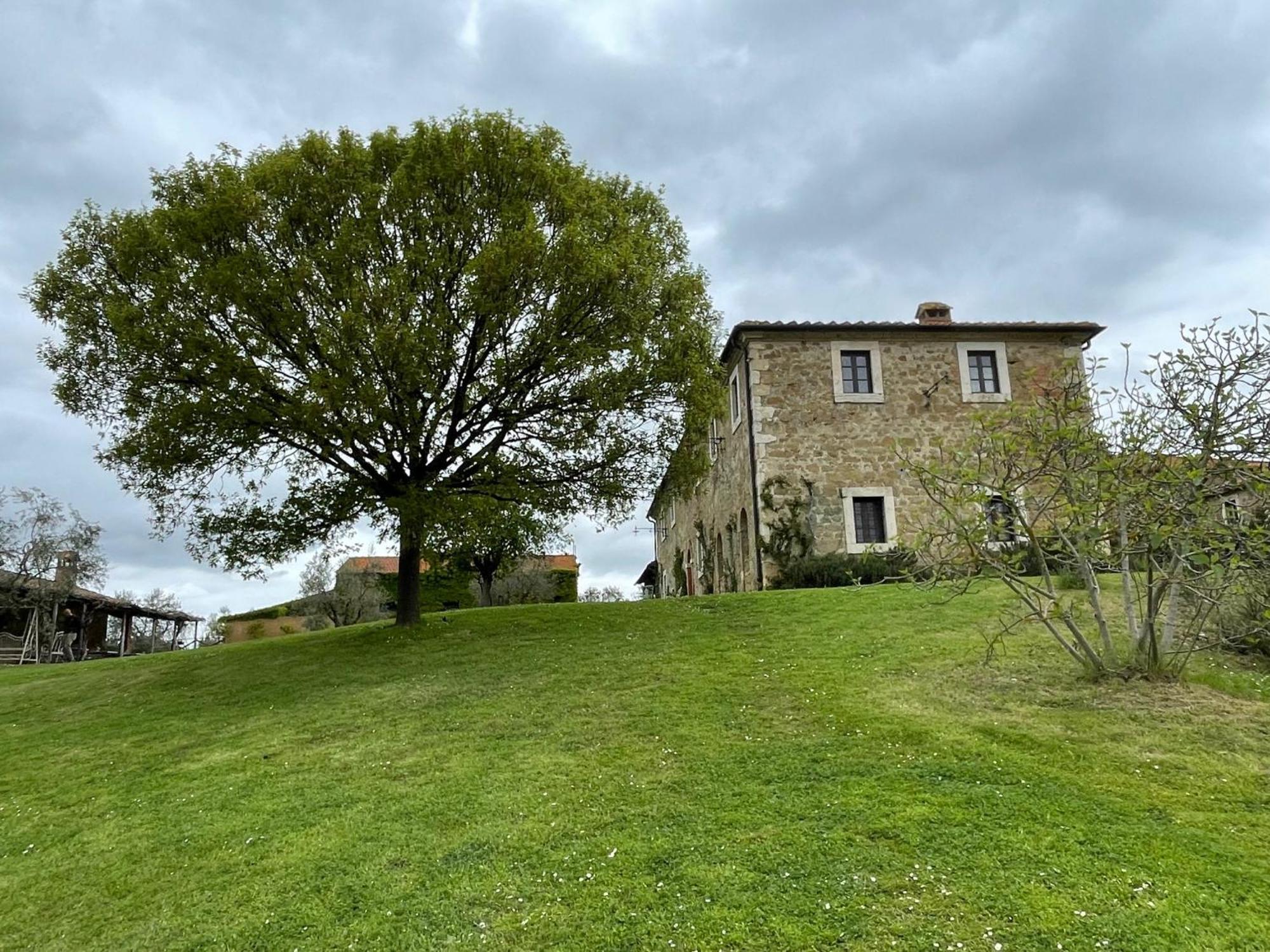 פיינצה Agriturismo Le Sorbelle D'Orcia Con Piscina מראה חיצוני תמונה