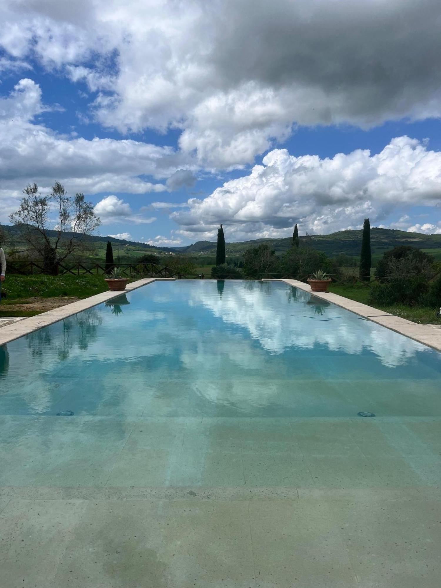 פיינצה Agriturismo Le Sorbelle D'Orcia Con Piscina מראה חיצוני תמונה