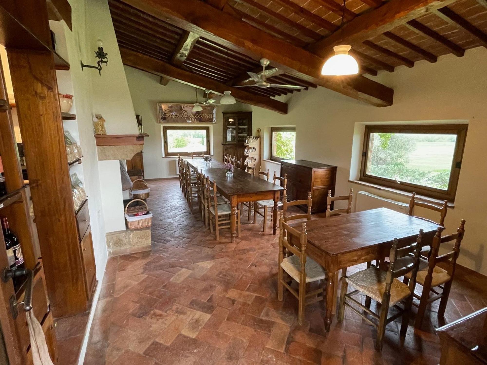 פיינצה Agriturismo Le Sorbelle D'Orcia Con Piscina מראה חיצוני תמונה