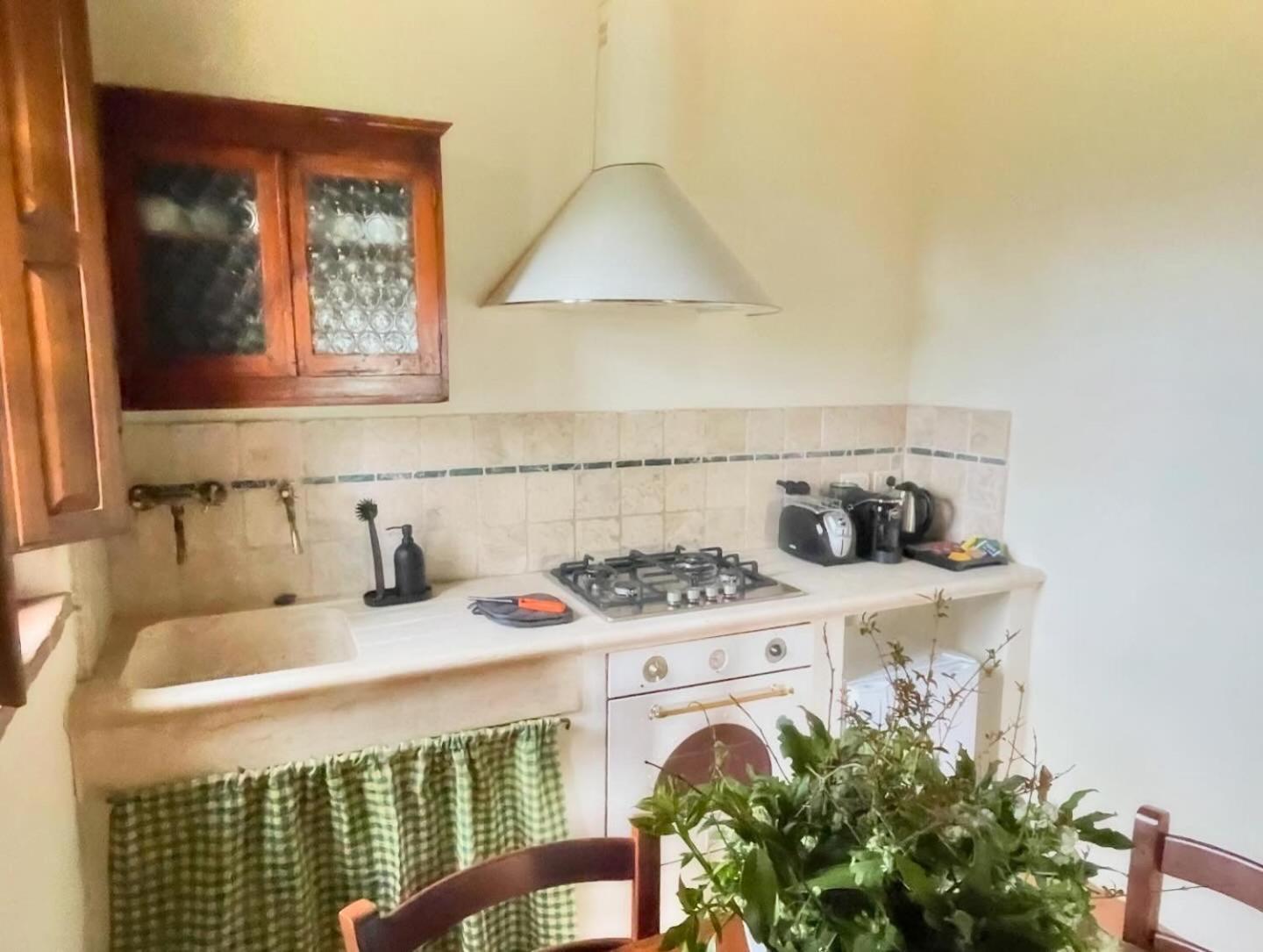 פיינצה Agriturismo Le Sorbelle D'Orcia Con Piscina מראה חיצוני תמונה