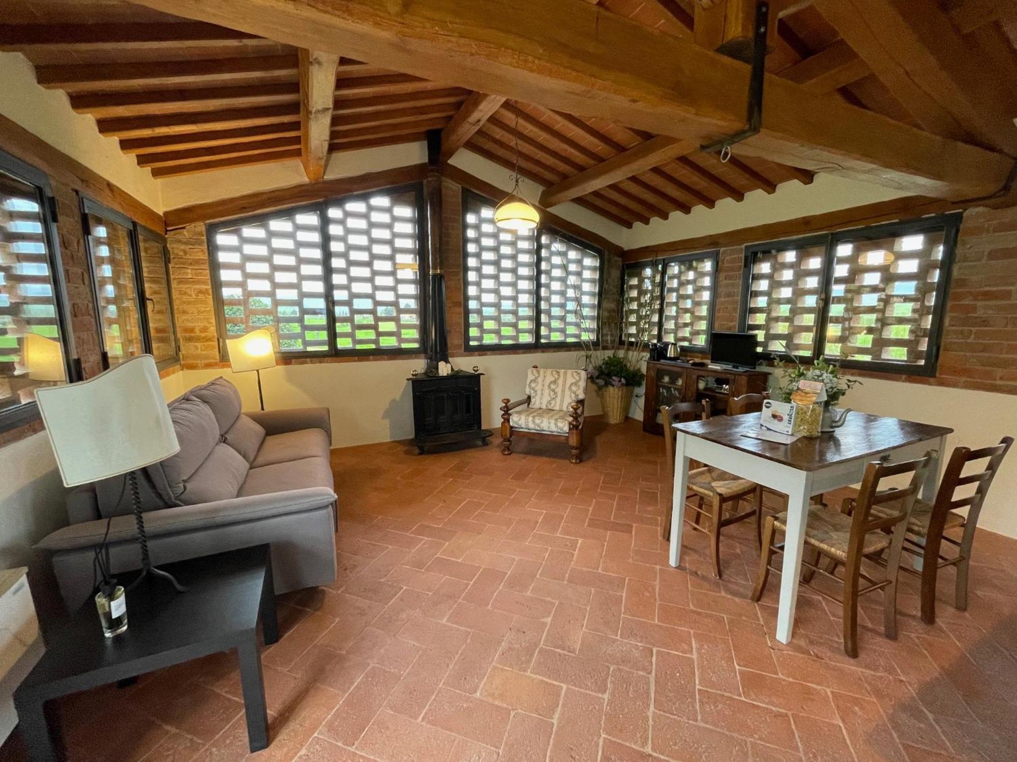 פיינצה Agriturismo Le Sorbelle D'Orcia Con Piscina מראה חיצוני תמונה