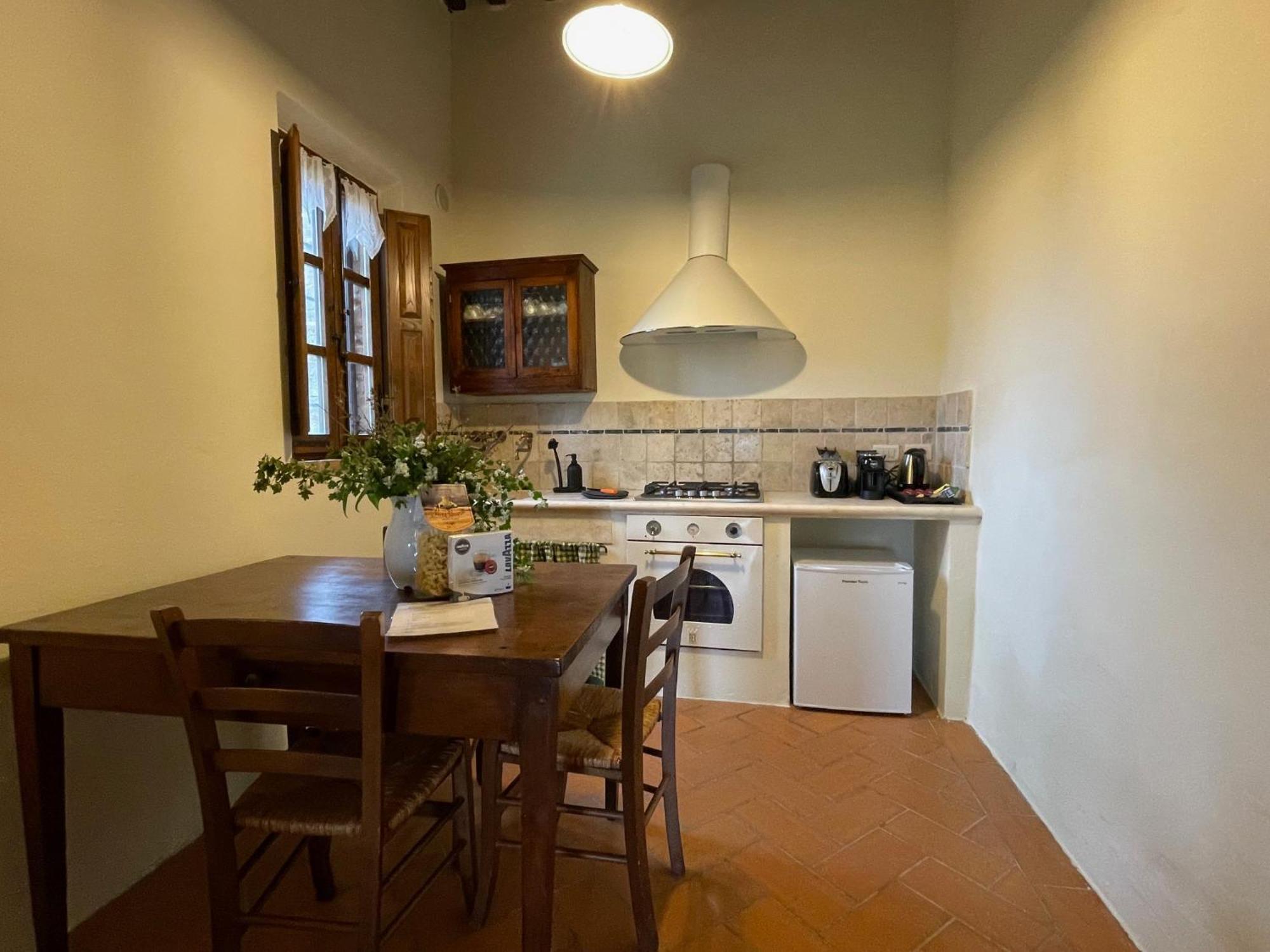 פיינצה Agriturismo Le Sorbelle D'Orcia Con Piscina מראה חיצוני תמונה